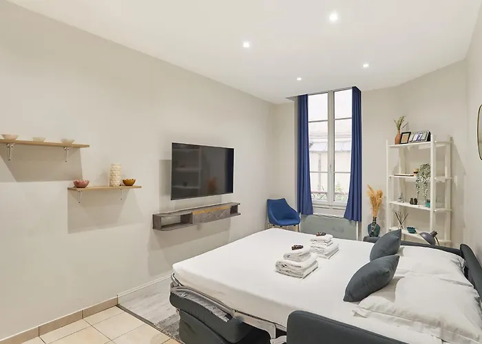 Spacious Sacre Coeur Montmartre Apartamento *