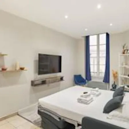 Apartment Spacious Sacre Coeur Montmartre