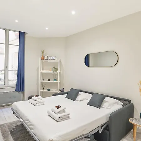 Spacious Sacre Coeur Montmartre * パリ